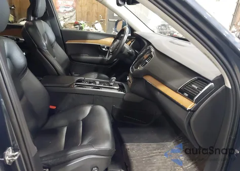 2021 Volvo Xc90 Recharge Plug-In Hybrid T8 Inscription 7 Passenger/T8 Inscription Expression 7 Passenger from USA, damaged, VIN YV4BR0CK9M1695040